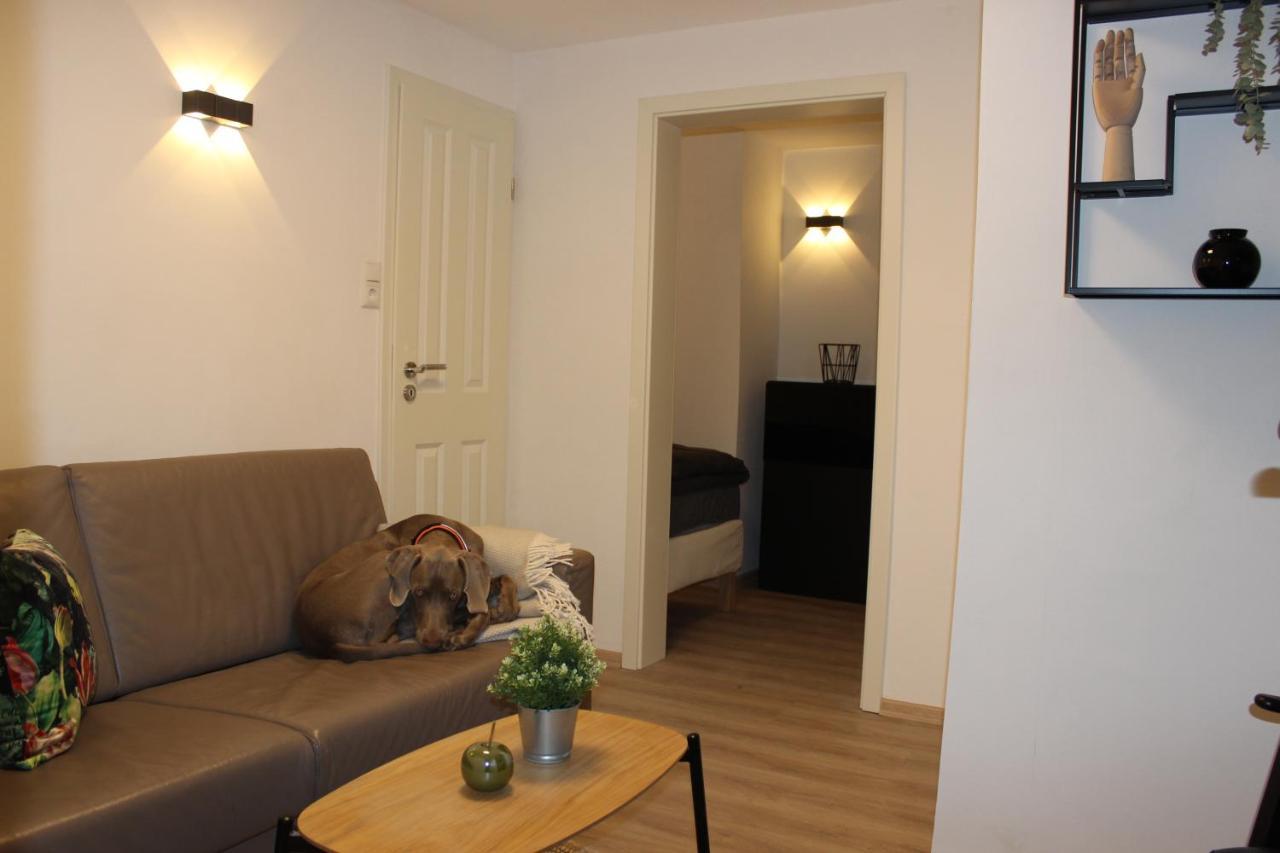 Kleine Souterrain Wohnung Naehe Hamburg Ной-Вульмсторф Экстерьер фото